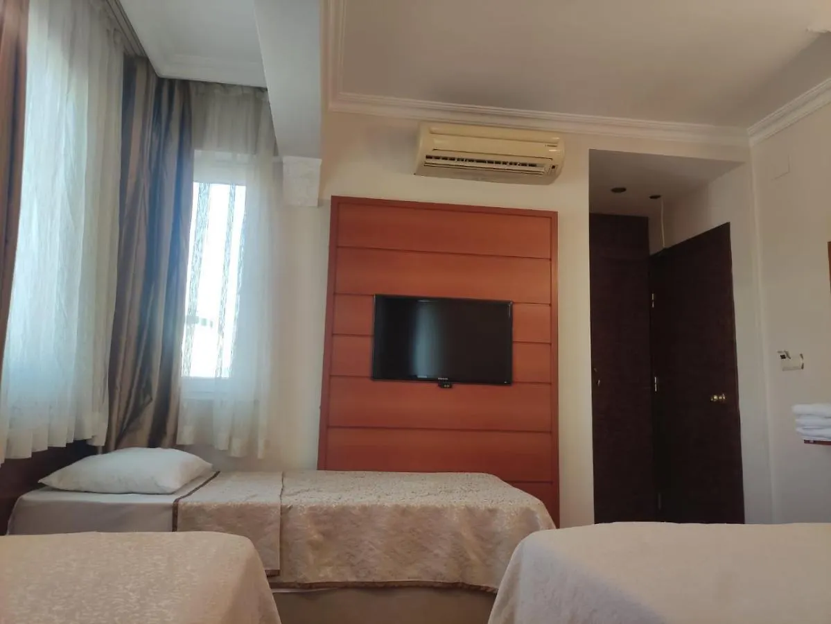 Hotel Nayla Istanbul 3*,